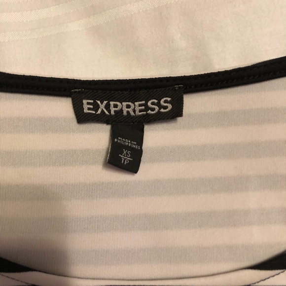 Black and white striped crop top - Picture 2 of 2